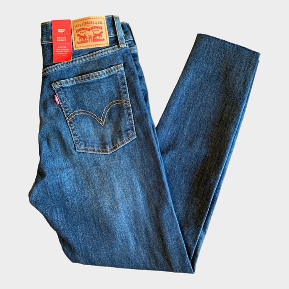 LEVIS Wedgie High Rise Skinny Jeans Size 28/6 - Picture 1 of 9